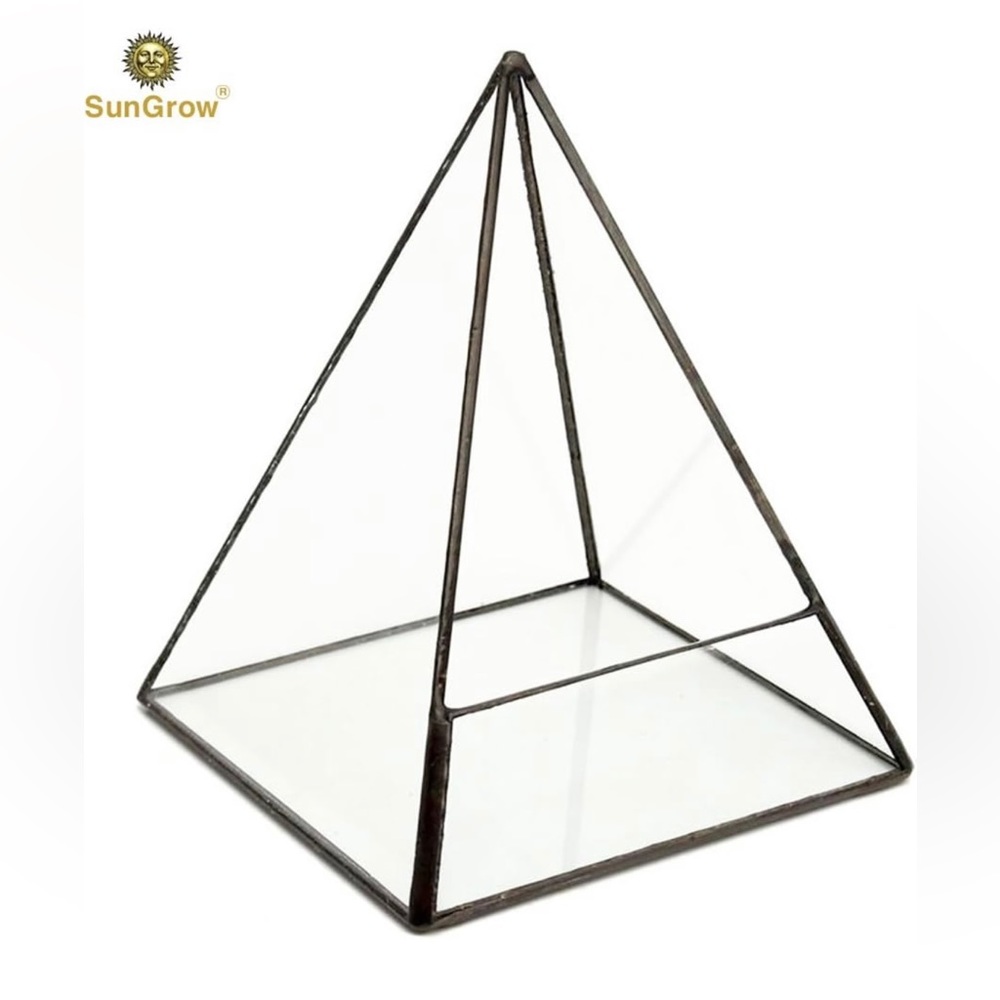 Triangle Geometric Terrarium - Picture 2 of 3